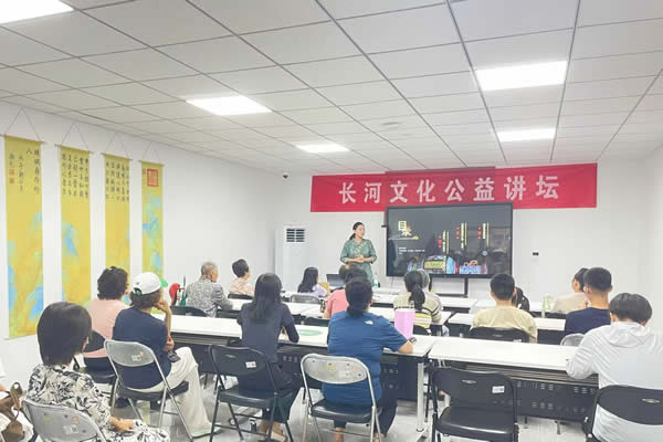 紫竹院街道車南里溫馨家園開展“陶瓷文化進(jìn)社區(qū)”藝術(shù)交流活動(dòng)