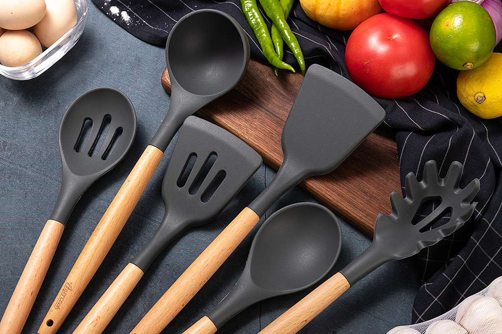 廚具靜物拍攝指南 淘寶詳情主圖如何拍出高級感鍋鏟